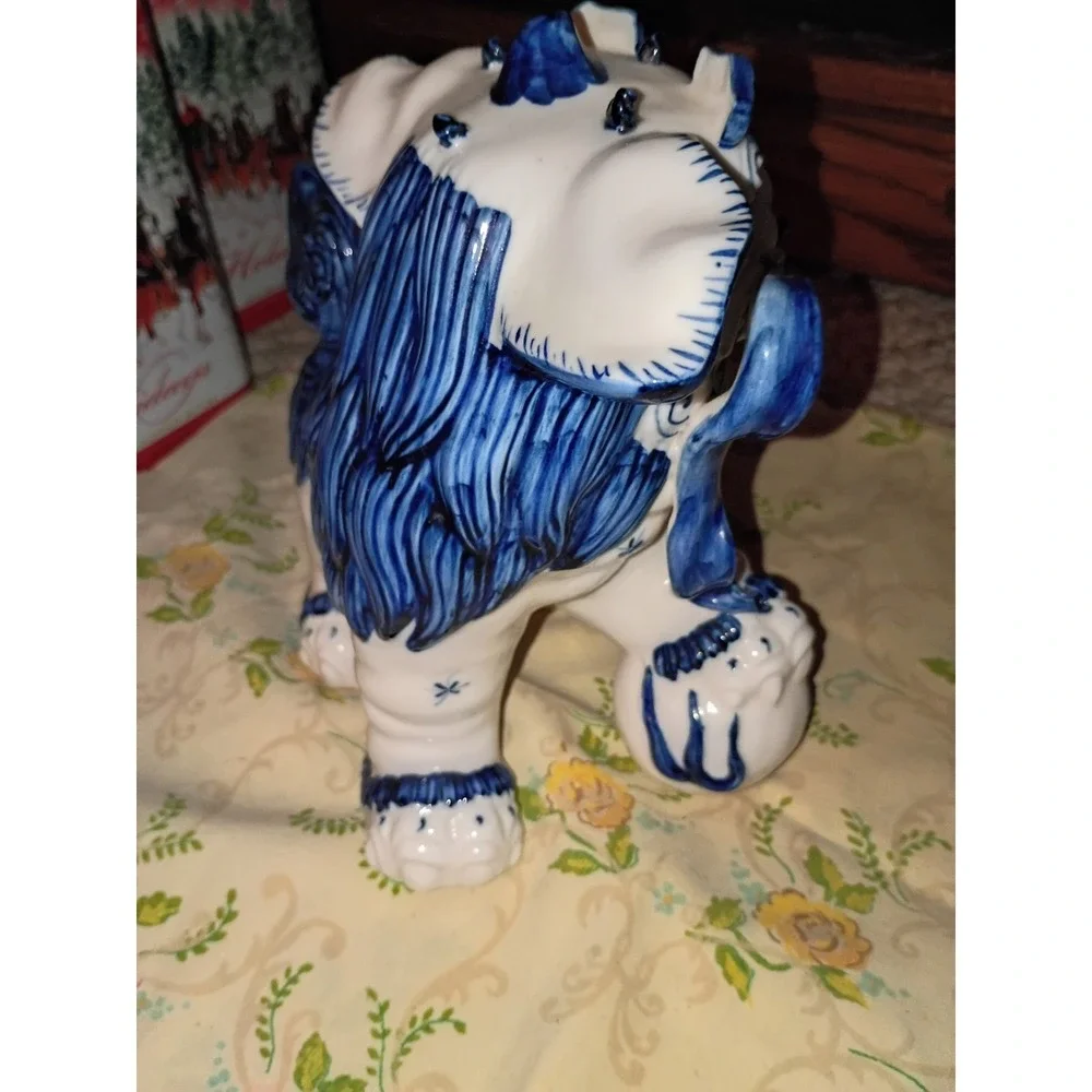 Chinoiserie Blue and White Porcelain Foo Dog